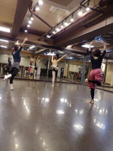 Hama Mina Ballet lesson classic 基礎初級クラス レッスン クラシックバレエ教室